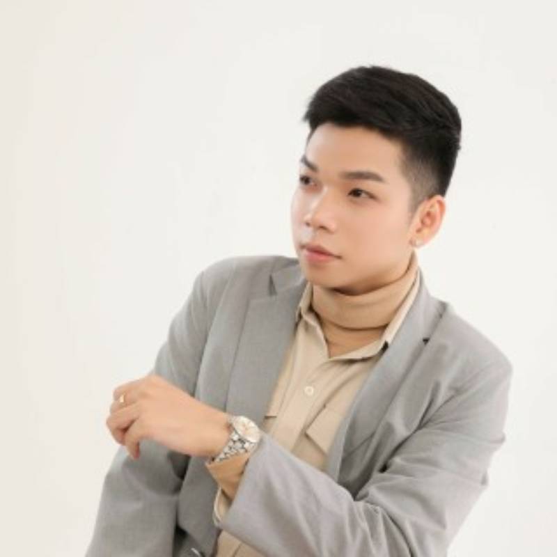 Tiểu sử và thông tin cá nhân